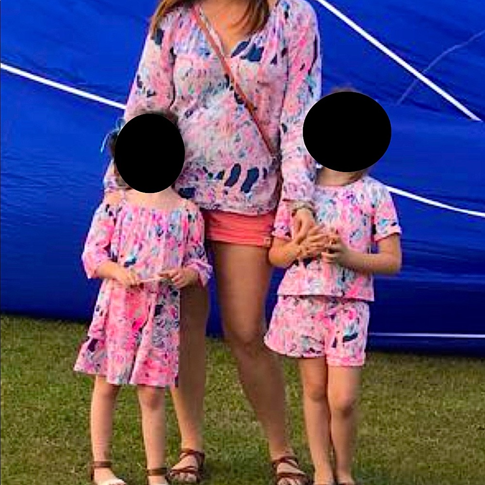 Mom sister set, Lilly Pulitzer,Head in Sand, size L, see other post for girl set
